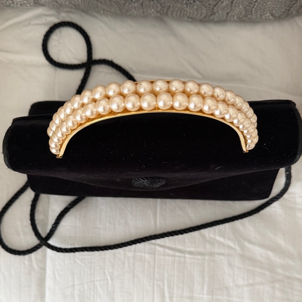 Vintage Black Velvet Clutch Pearl Handle Evening Bag Top Handle 50s 60s - Picture 2 of 9
